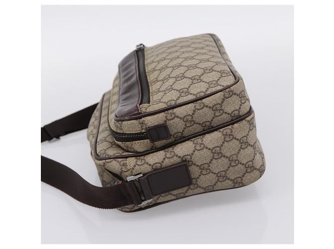 Bolsa Messenger Gucci com bolso frontal com zíper em GG Coated Canvas medium Bege - vista 3