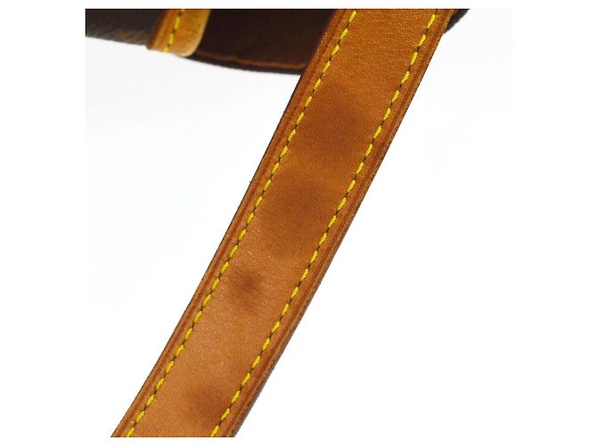 Louis Vuitton Vintage Montsouris Monogram Canvas MM Marron - vue 6