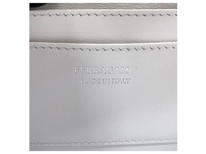 Borsa a mano in pelle Wanda Mini Salvatore Ferragamo Bianco - vista 17