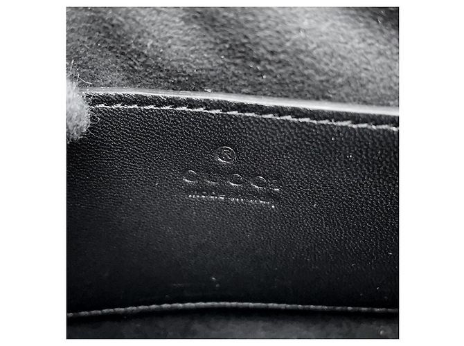 Borsa a tracolla Gucci GG Marmont Small in pelle matelassé Nero - vista 13