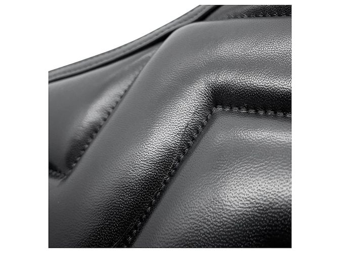 Borsa a tracolla Gucci GG Marmont Small in pelle matelassé Nero - vista 8