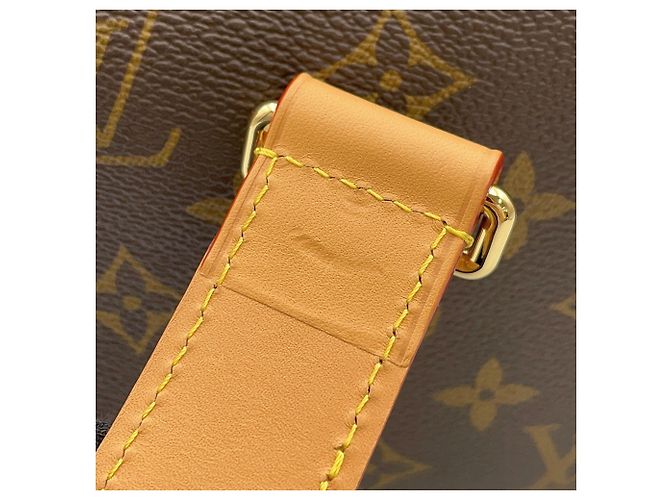 Bolsa Louis Vuitton Monogram Side Trunk PM Marrom - vista 12