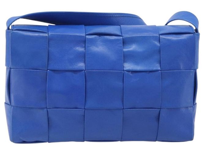 Bottega Veneta Cassette Maxi Intrecciato Leather Small Blu - vista 2