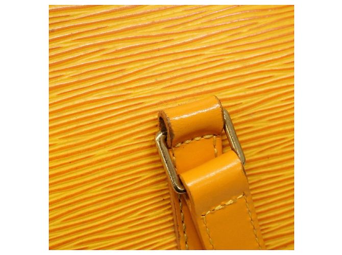 Bolso Louis Vuitton Epi Soufflot en Jaune Amarillo - vista 12