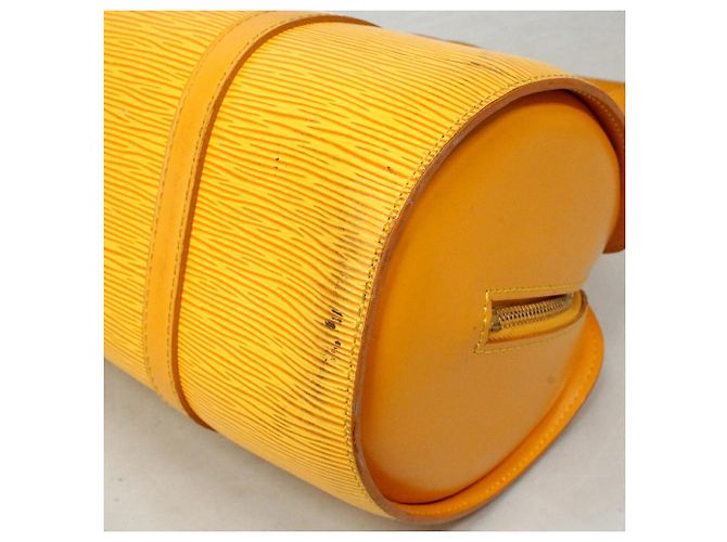 Bolso Louis Vuitton Epi Soufflot en Jaune Amarillo - vista 6