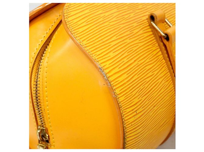 Bolso Louis Vuitton Epi Soufflot en Jaune Amarillo - vista 7