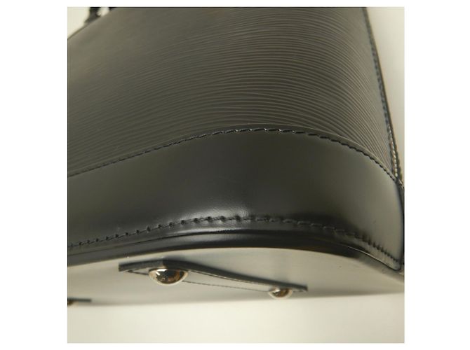 Bolsa Louis Vuitton Epi Alma GM Preto - vista 16