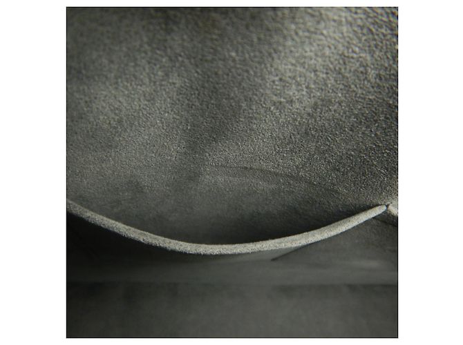 Bolsa Louis Vuitton Epi Alma GM Preto - vista 20