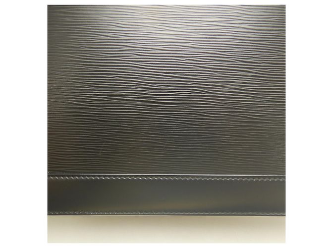 Bolsa Louis Vuitton Epi Alma GM Preto - vista 7