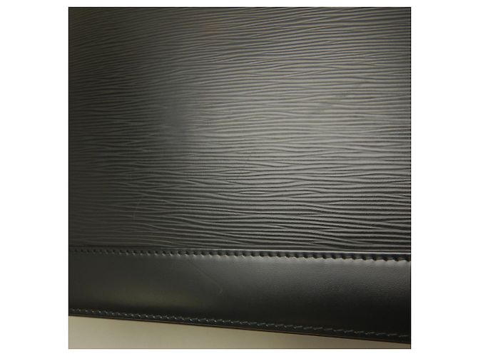 Bolsa Louis Vuitton Epi Alma GM Preto - vista 8