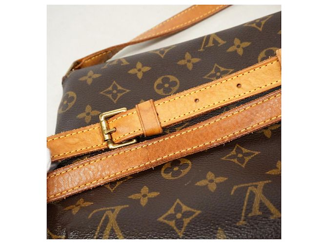 Bolsa de Ombro Louis Vuitton Monogram Musette Tango Marrom - vista 10