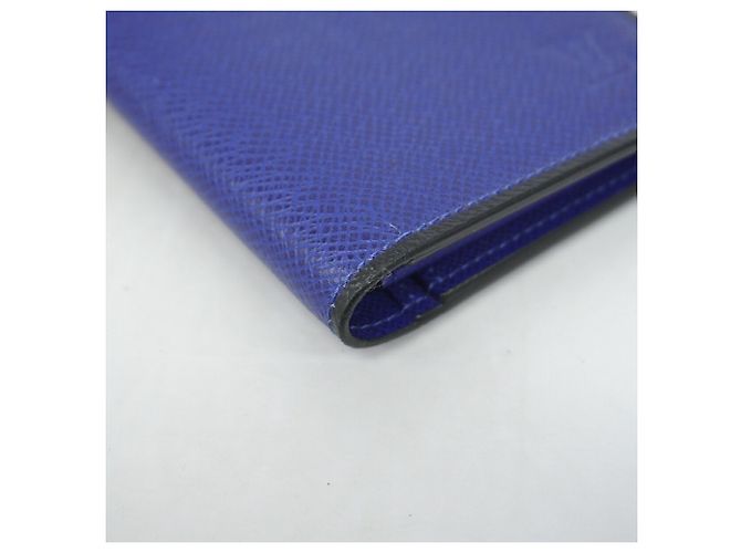 Louis Vuitton Taiga Portefeuille Brazza Long Wallet Blue - view 5