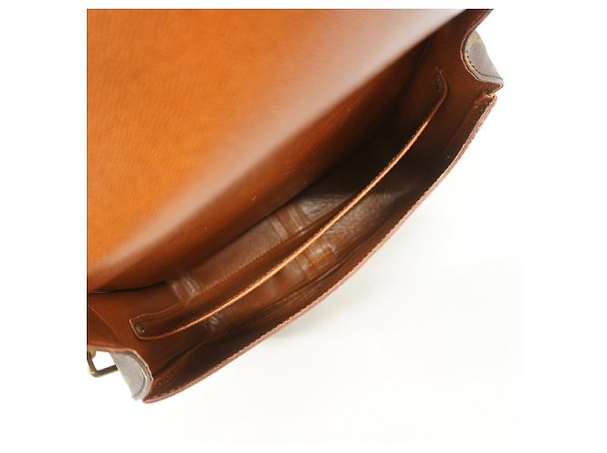 Bolsa de Ombro Louis Vuitton Monogram Cartouchiere GM Marrom - vista 4