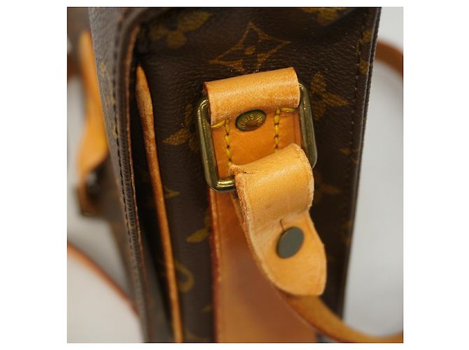 Bolsa de Ombro Louis Vuitton Monogram Cartouchiere GM Marrom - vista 7