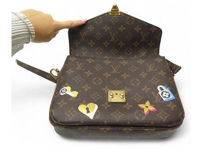 LOUIS VUITTON METIS M44366 HANDTASCHE AUS MONOGRAM CANVAS LOVELOCK Braun - Ansicht 7