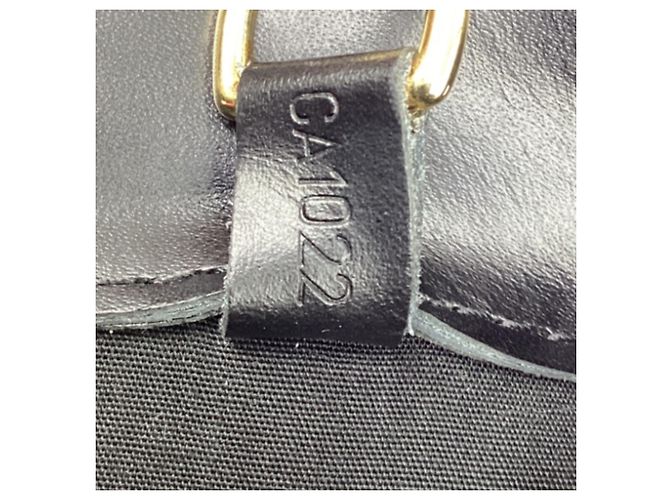 Louis Vuitton Croisette PM Tote Bag aus schwarzem Epi-Leder - Ansicht 17
