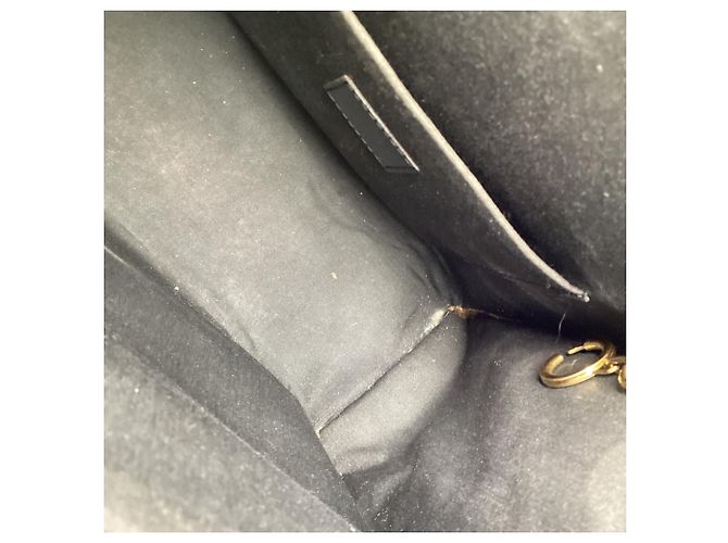 Louis Vuitton Croisette PM Tote Bag aus schwarzem Epi-Leder - Ansicht 7