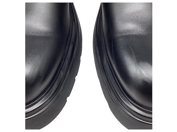 Salvatore Ferragamo Stivaletti Chelsea Ferragamo in pelle nera Nero - vista 12