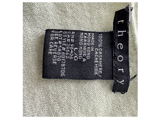 Cárdigan abotonado Theory en cashmere verde - vista 4