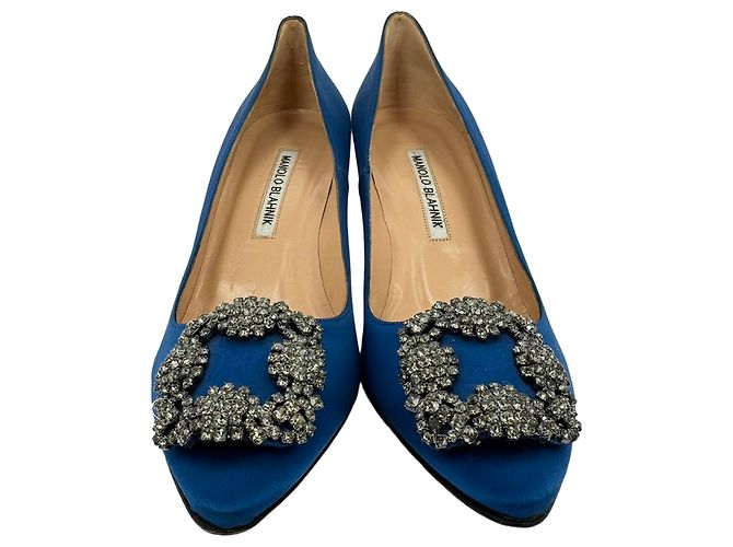 Décolleté Manolo Blahnik Hangisi Embellished in raso blu - vista 2