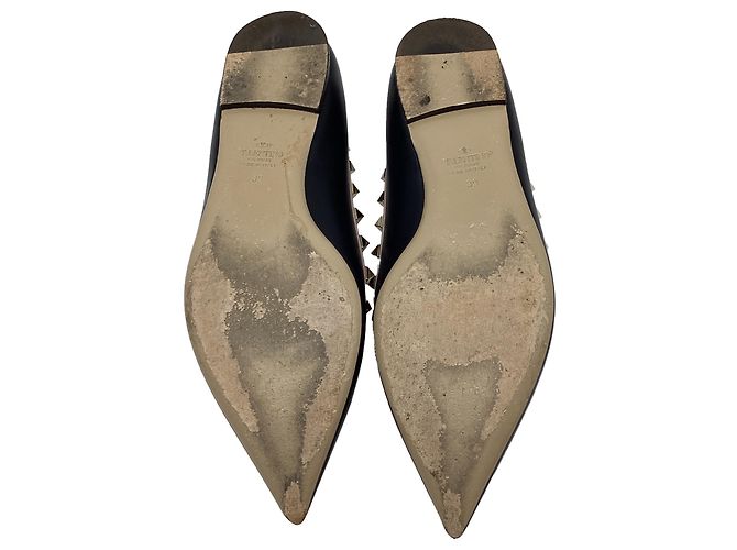 Ballerine a punta Rockstud Valentino Garavani in pelle nera - vista 10