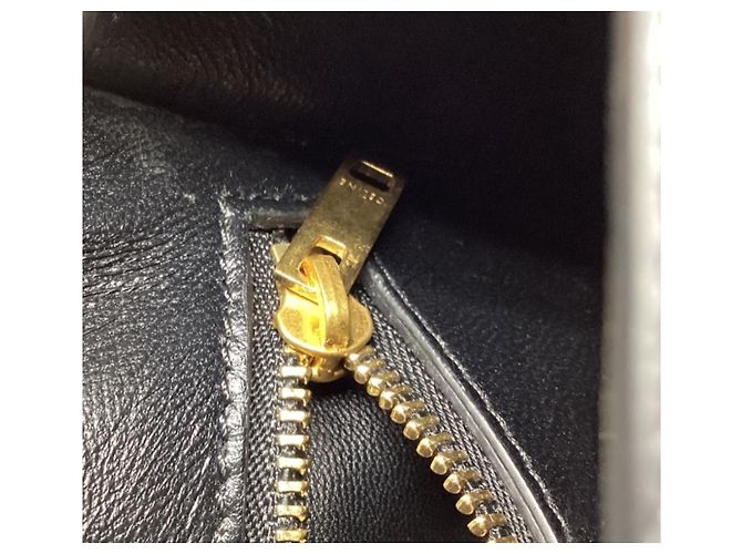 Céline Celine Trotteur Small Crossbody Bag aus schwarzem Leder - Ansicht 20