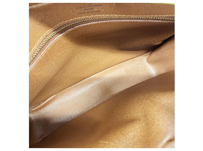 Bolso de hombro Louis Vuitton Monogram Nile Castaño - vista 4