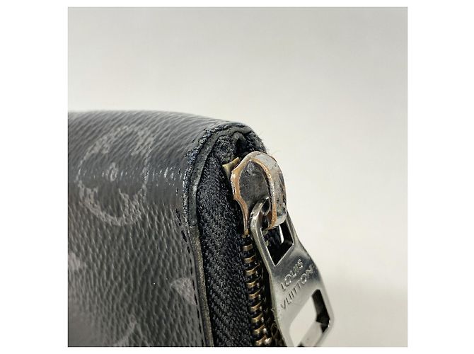Louis Vuitton Monogram Eclipse Zippy Wallet Black - view 6
