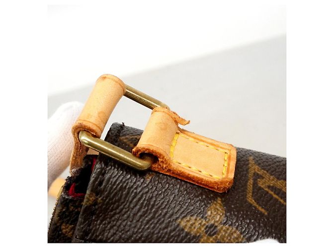 Bolsa de Ombro Louis Vuitton Monogram Vivacite PM Marrom - vista 8