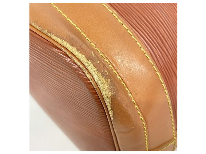 Bolso de hombro Louis Vuitton Epi Noe Castaño Dorado - vista 6