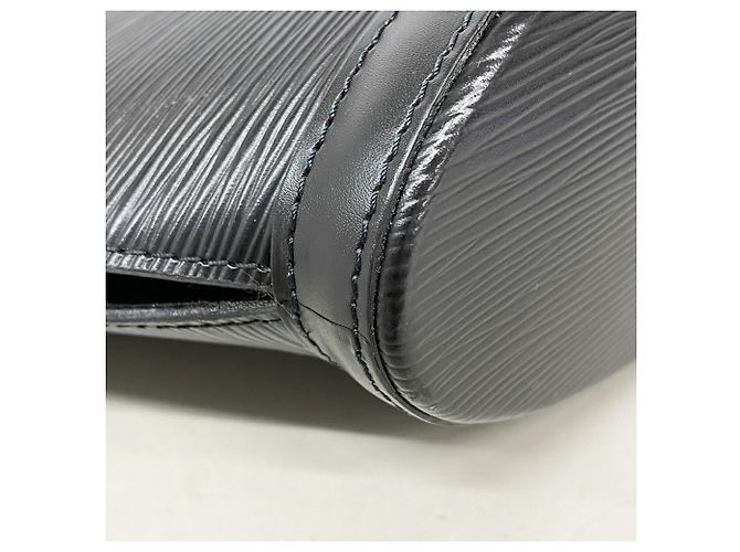 Sac à main Louis Vuitton Epi Saint Jacques Noir - vue 8