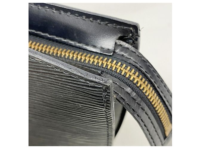 Sac à main Louis Vuitton Epi Saint Jacques Noir - vue 9