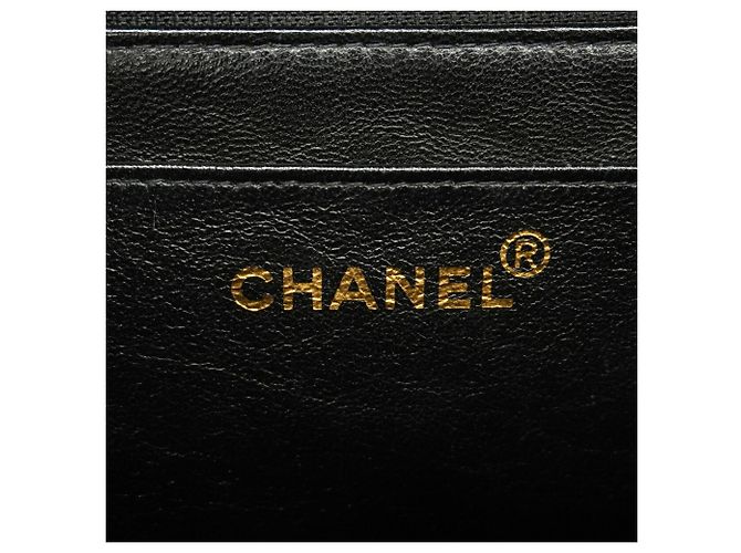 Bolsa de Ombro Chanel Large Matelassé Preta Preto - vista 5