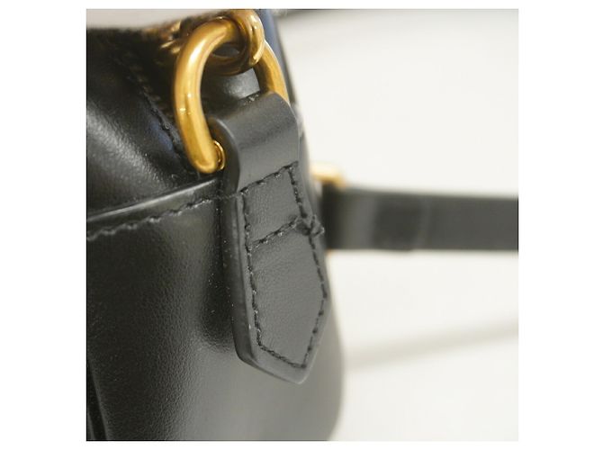 Borsa a tracolla in pelle Gucci GG Marmont Nero - vista 9