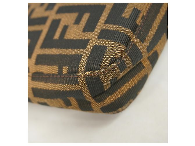 Bolsa de ombro Fendi Zucca em nylon e canvas Marrom - vista 10