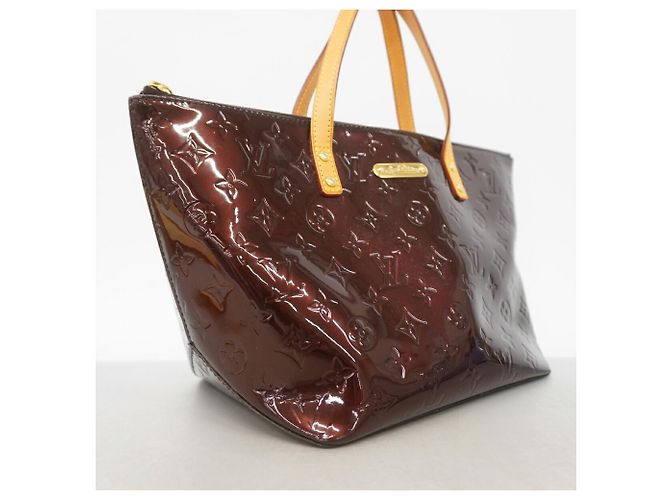 Sac à main Louis Vuitton Vernis Bellevue PM Bordeaux - vue 2