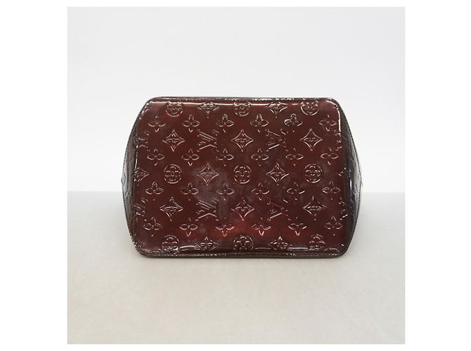 Sac à main Louis Vuitton Vernis Bellevue PM Bordeaux - vue 3