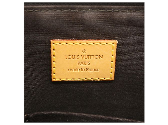 Sac à main Louis Vuitton Vernis Bellevue PM Bordeaux - vue 5