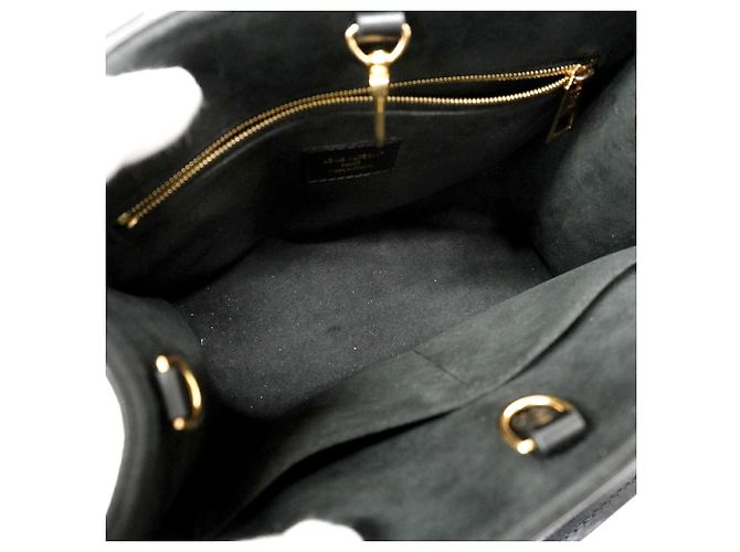 Bolso Louis Vuitton Monogram Empreinte OnTheGo PM Negro - vista 4