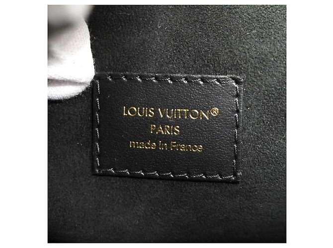 Bolso Louis Vuitton Monogram Empreinte OnTheGo PM Negro - vista 5