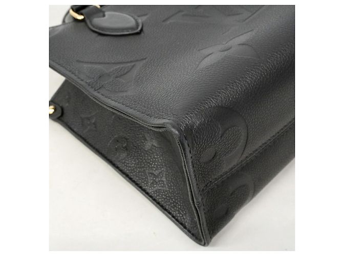 Bolso Louis Vuitton Monogram Empreinte OnTheGo PM Negro - vista 6