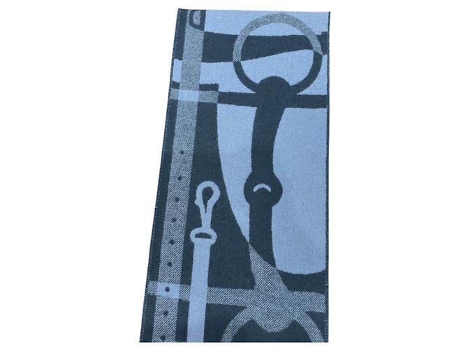 Hermès Estola Hermes Lady Steady Go en cashmere azul - vista 2