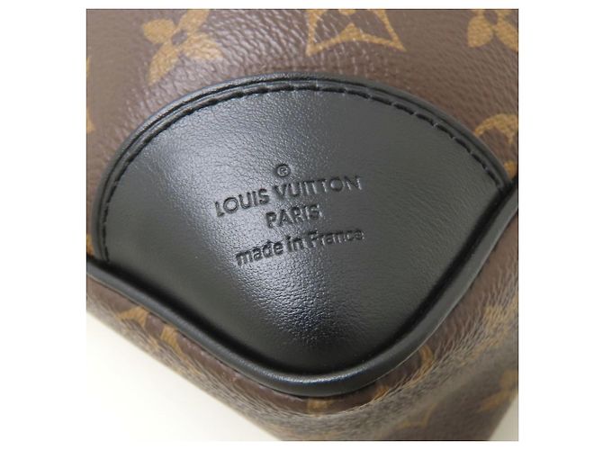 Bolsa de Ombro Louis Vuitton Monogram Odeon NM MM Marrom Preto - vista 14