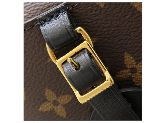 Bolsa de Ombro Louis Vuitton Monogram Odeon NM MM Marrom Preto - vista 9