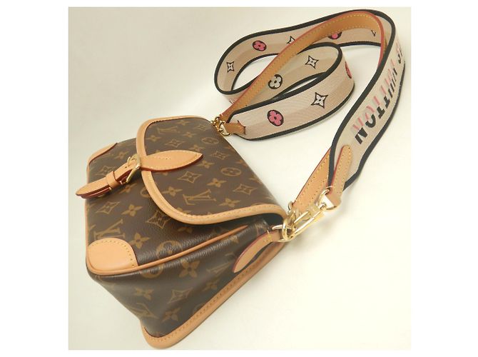 Bolso de hombro Louis Vuitton Monogram Diane Castaño - vista 4
