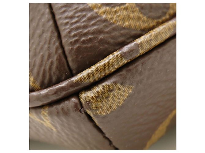 Borsa a tracolla Louis Vuitton Monogram Utility Marrone - vista 11
