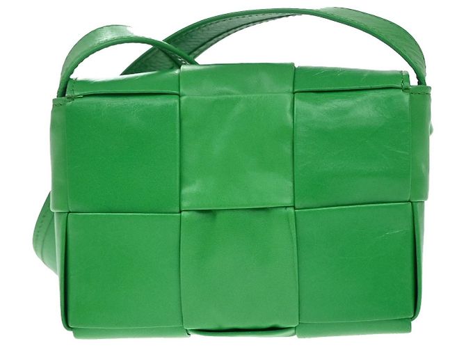 Bottega Veneta Cassette Maxi Intrecciato Leather Extra Mini Verde - vista 2