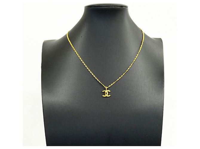 Collier Chanel plaqué or Doré - vue 6