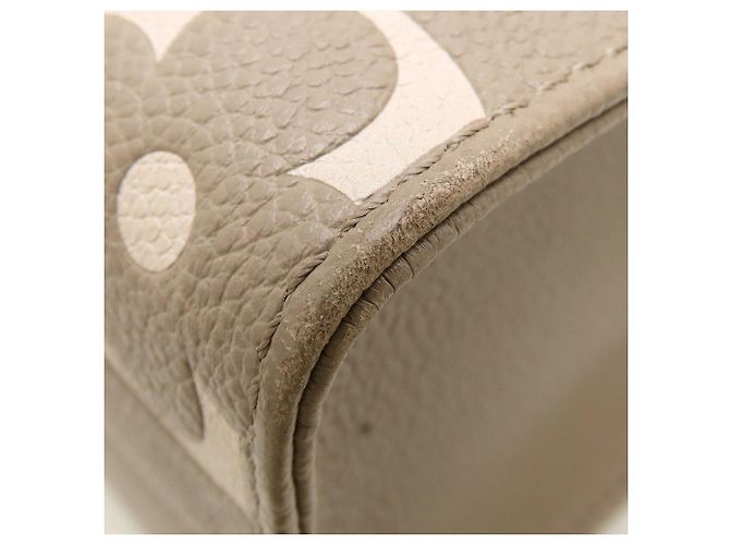 Louis Vuitton Monogram Empreinte Bicolor OnTheGo PM Handtasche Grau - Ansicht 20