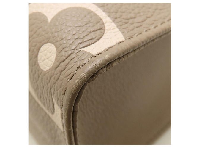 Louis Vuitton Monogram Empreinte Bicolor OnTheGo PM Handtasche Grau - Ansicht 22